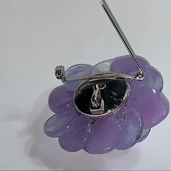 CHANEL P01 lavender Italian Resin pin back BROOCH w/pendant loop - Picture 10 of 13